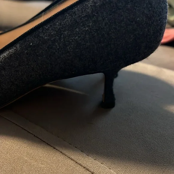 Manolo Blahnik Heels 39.5 Gray Wool Black Kitten Pump Women’s Career 9.5 - Picture 5 of 5